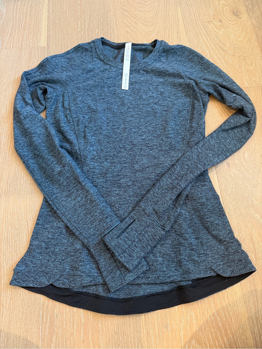 Lululemon Women’s Long-Sleeve Blue/Navy Long Sleeve Top